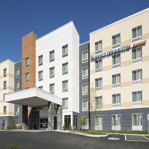 Fairfield & By Marriott Chocolate Avenue