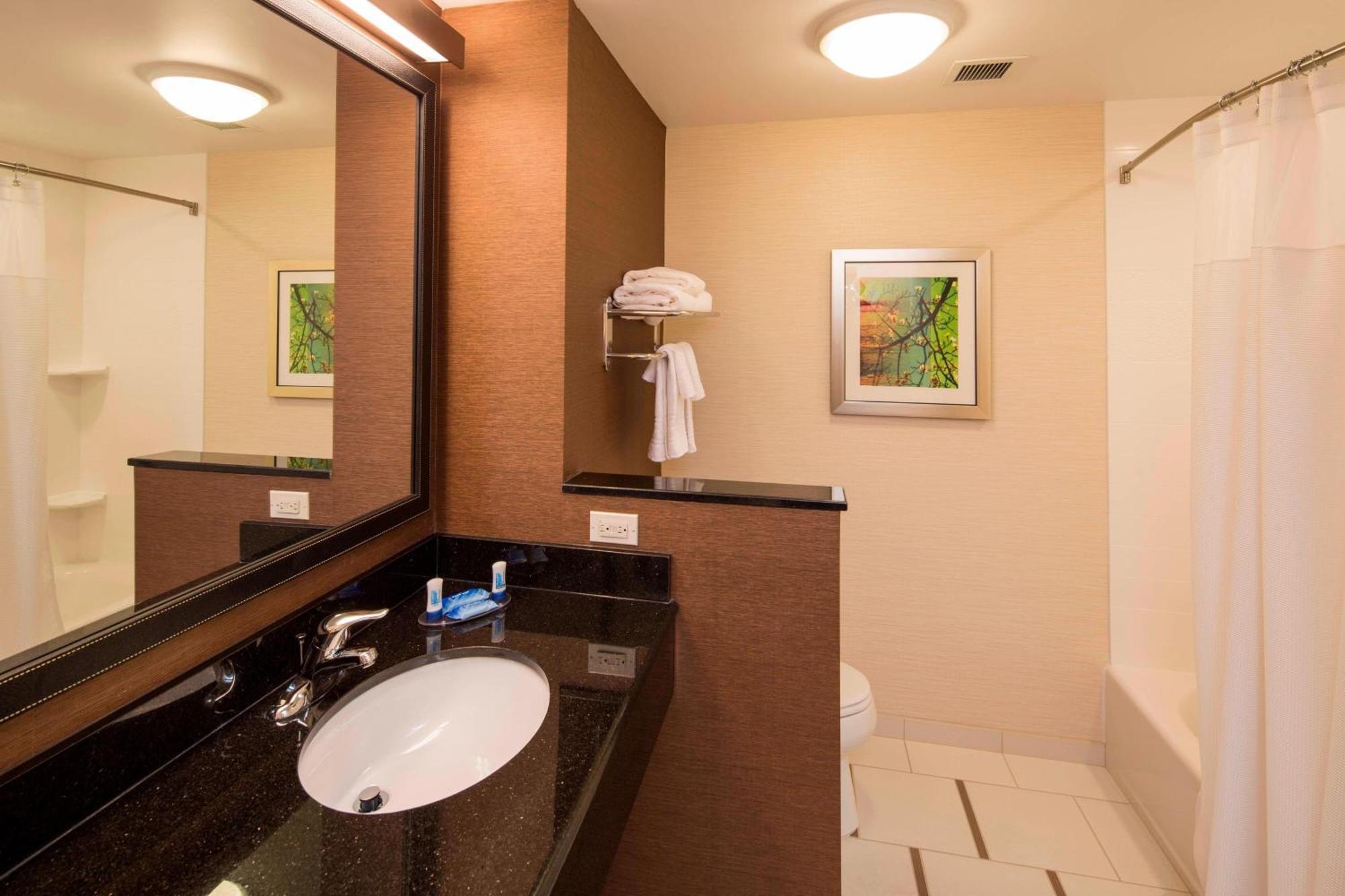 Fairfield & By Marriott Chocolate Avenue Hotel 3*